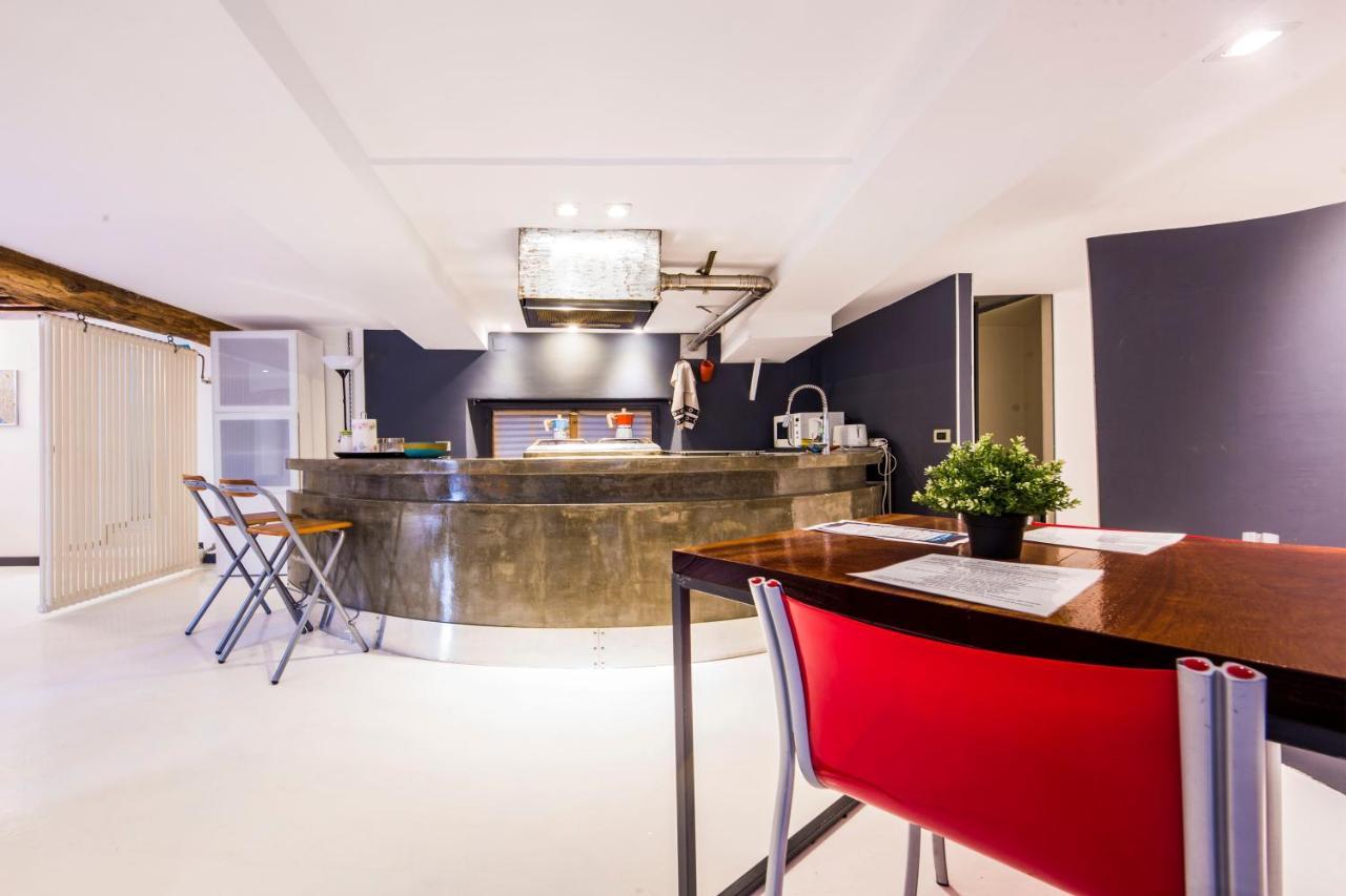 Loft La Citta Vecchia * Genoa